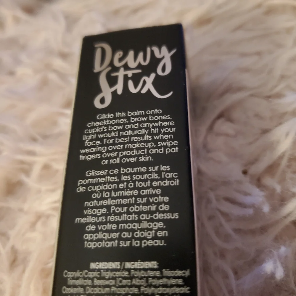 LUMINOUS HIGHLIGHTING BALM - Picture 3 of 3